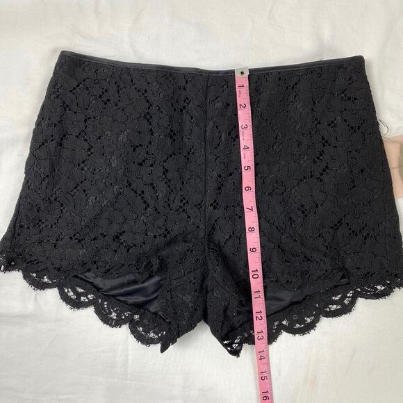 Forever 21 Lace Shorts Black Size Small/Medium - Picture 7 of 7